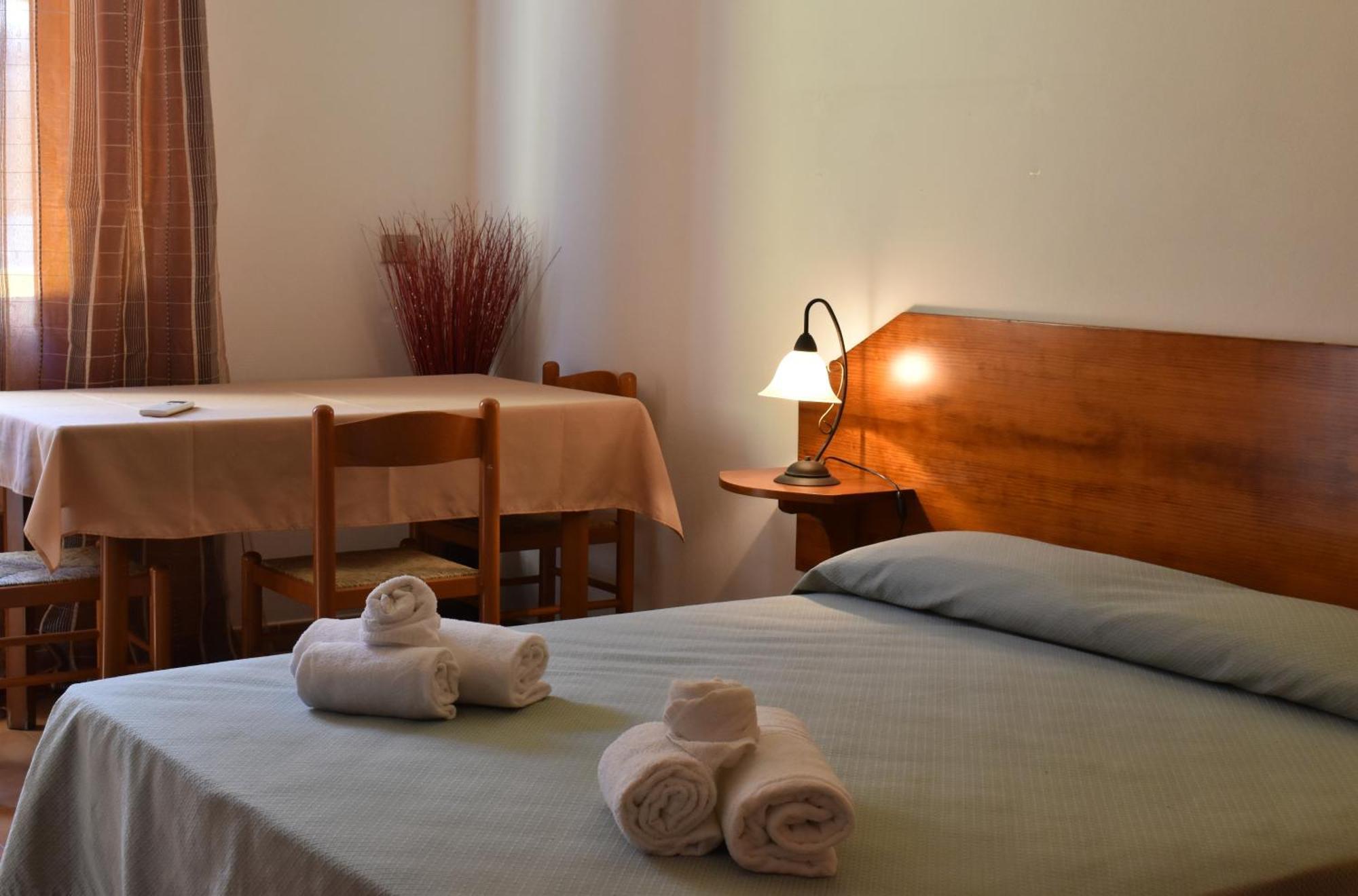 Hotel Residence Ampurias Castelsardo Habitación foto